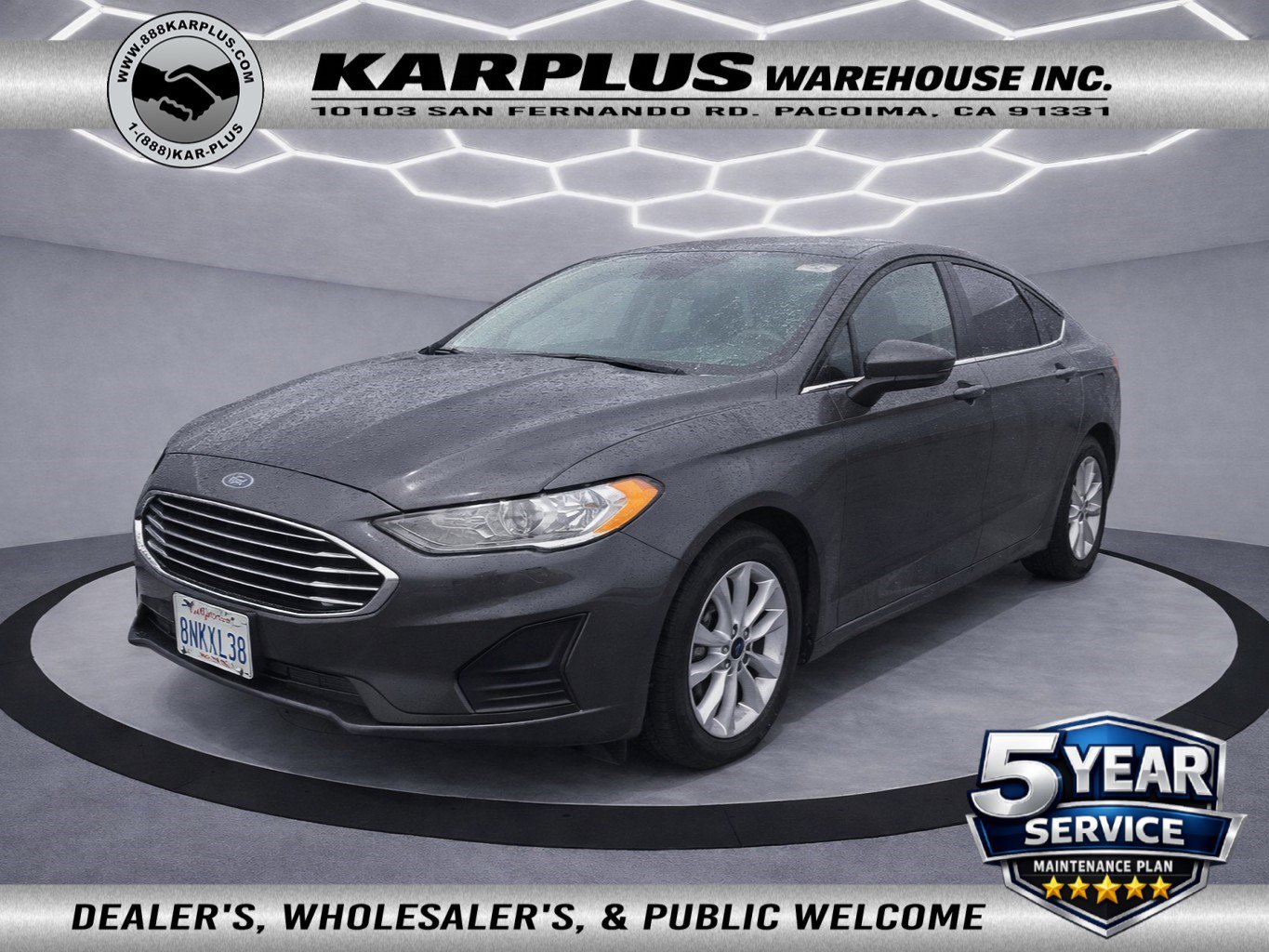 Used 2019 Ford Fusion SE image 1