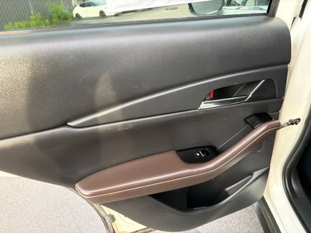 Used 2021 MAZDA CX-30 AWD 2.5 S w/ Premium Package image 28