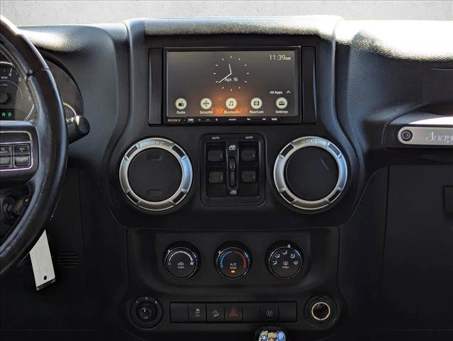 Used 2018 Jeep Wrangler Unlimited Sahara w/ Max Tow Package AWD/4WD image 14