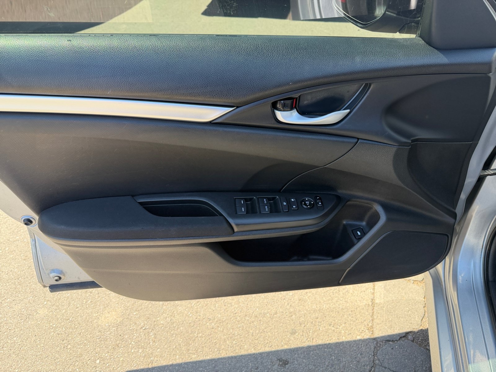 Used 2019 Honda Civic LX image 13
