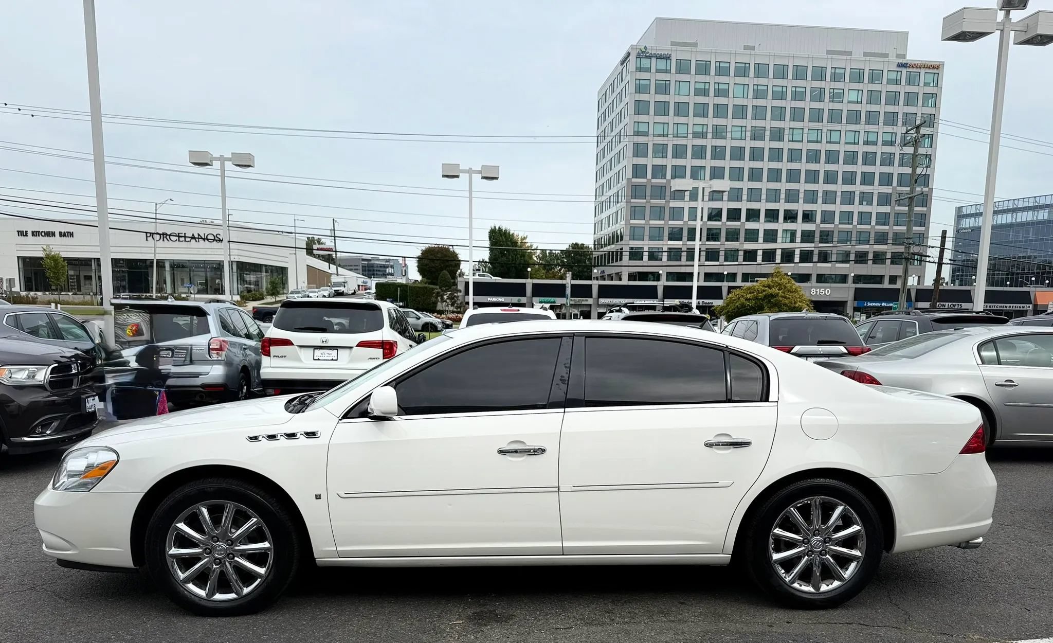 Used 2006 Buick Lucerne CXS w/ Driver Confidence Package FWD image 4