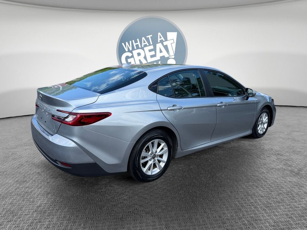 Certified 2025 Toyota Camry LE FWD image 3