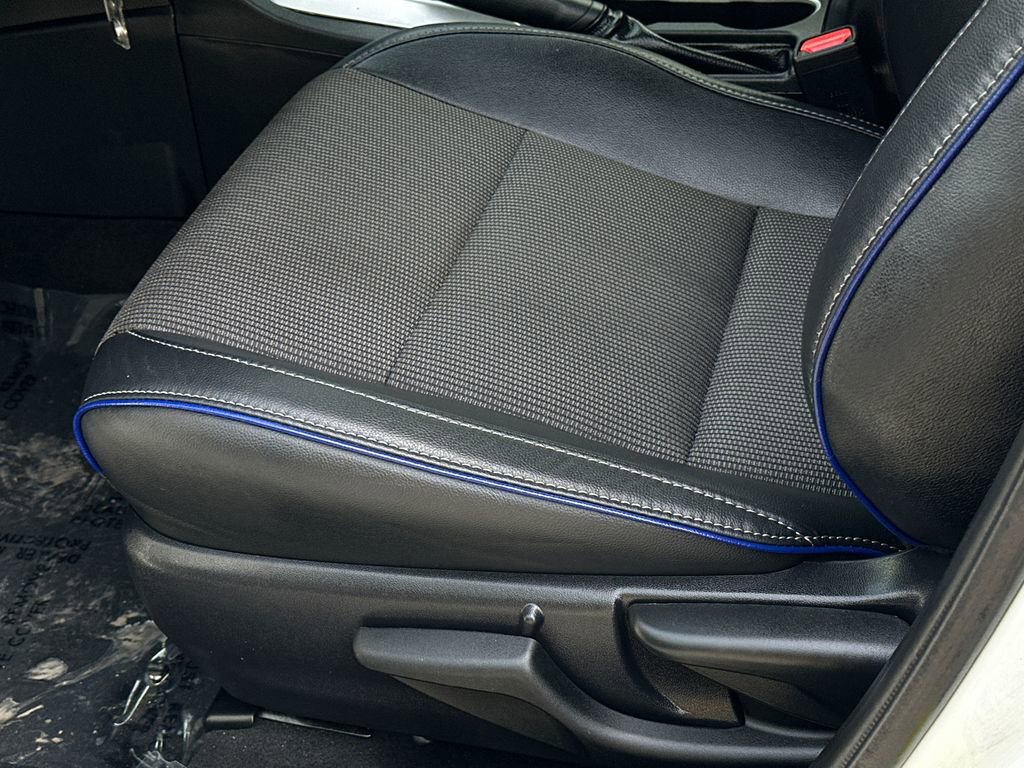 Used 2018 Toyota Corolla SE image 17