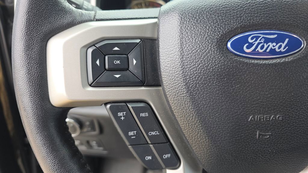 Used 2018 Ford F150 Lariat w/ Equipment Group 502A Luxury AWD/4WD image 16