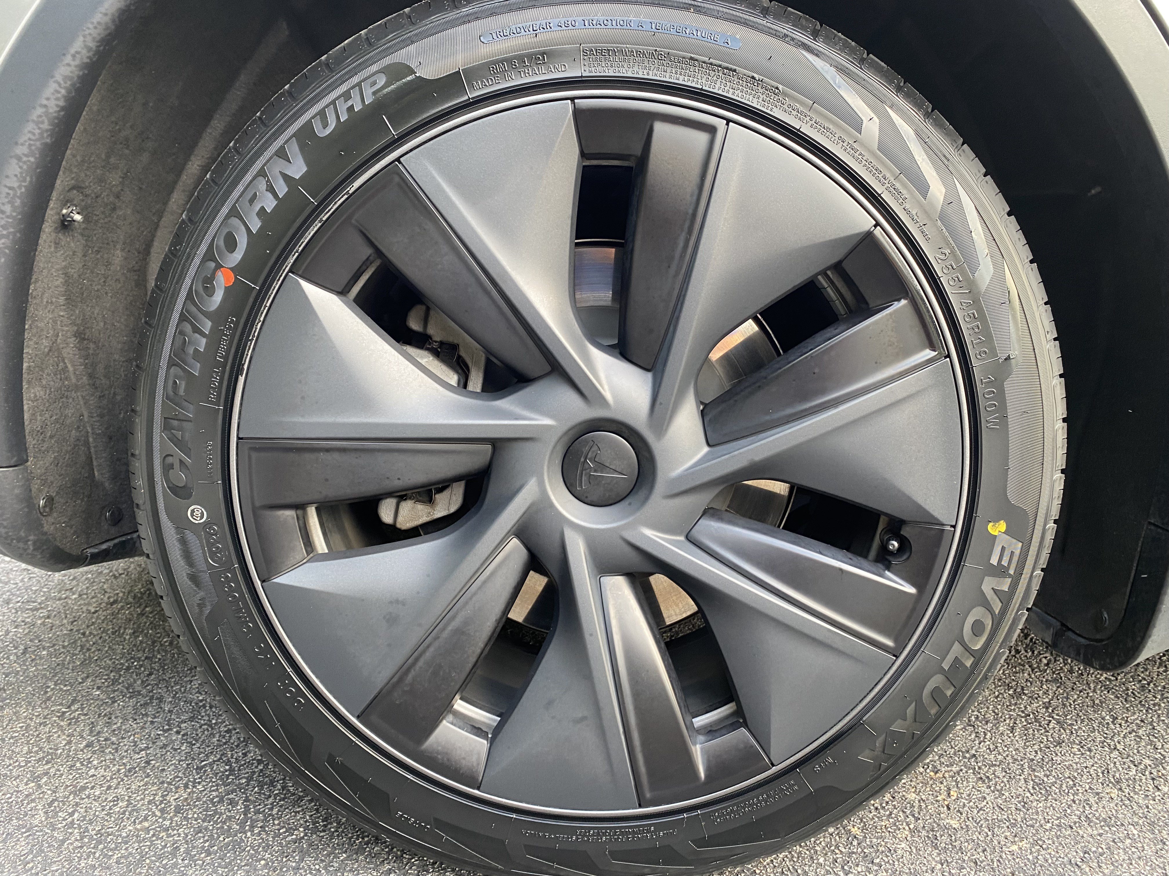 Used 2024 Tesla Model Y Long Range AWD/4WD image 35
