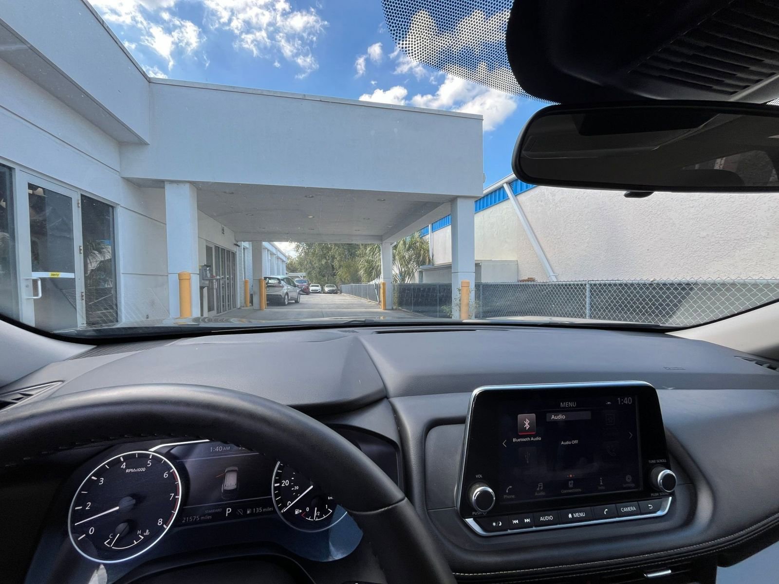 Used 2025 Nissan Rogue SV FWD image 34