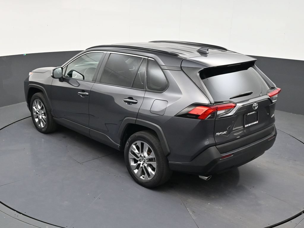 Used 2021 Toyota RAV4 XLE Premium FWD image 14