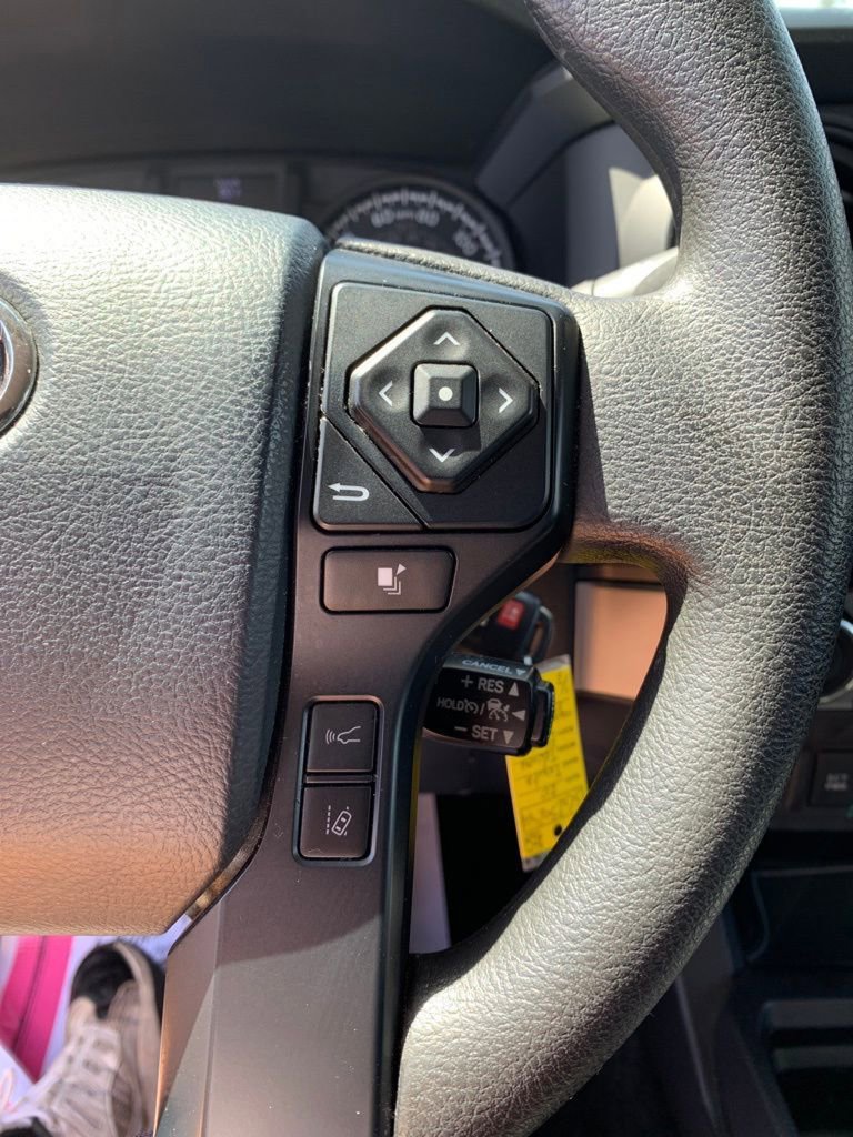 Used 2020 Toyota Tacoma Limited image 17