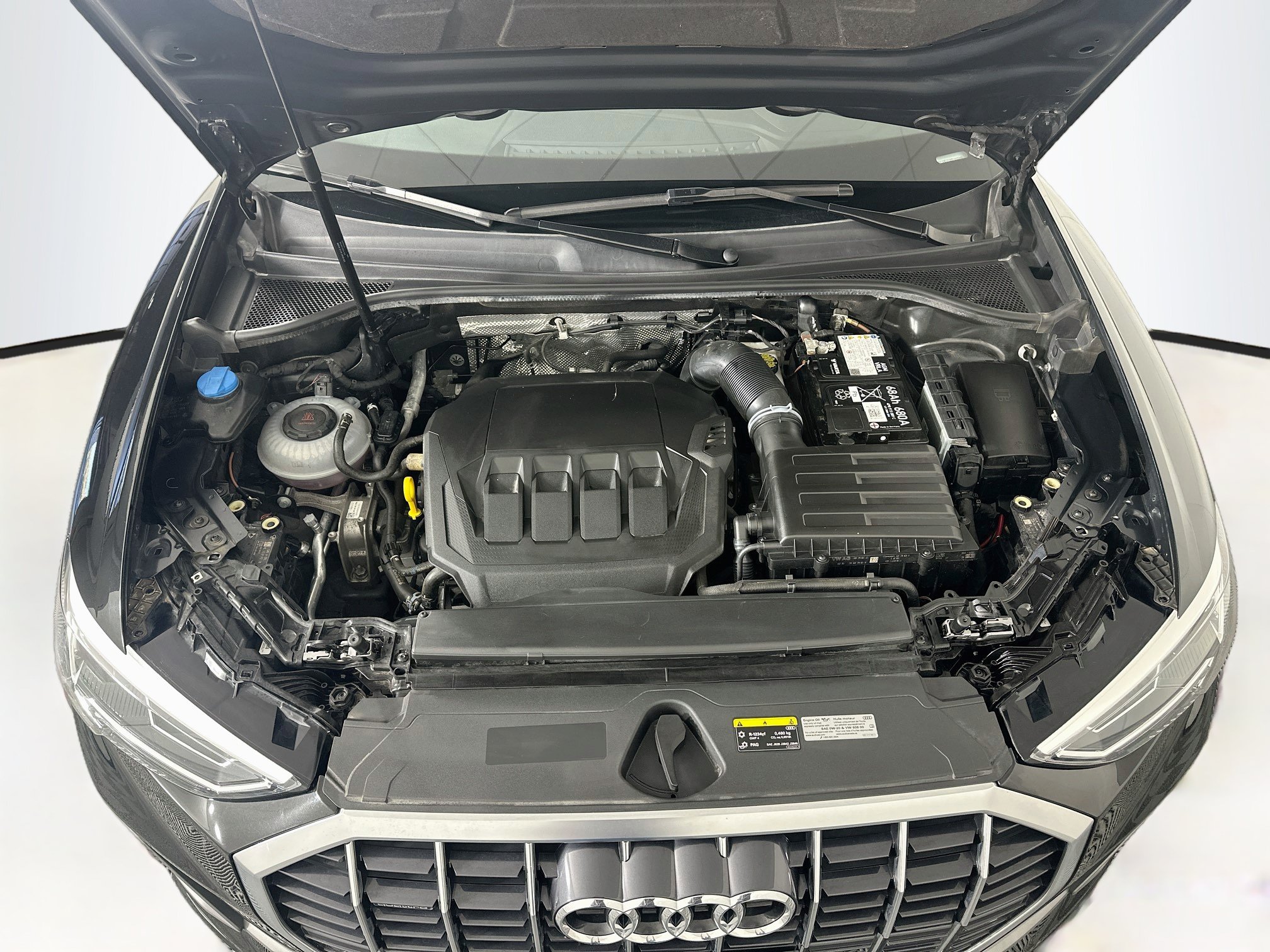 Used 2025 Audi Q3 2.0T Premium AWD/4WD image 35