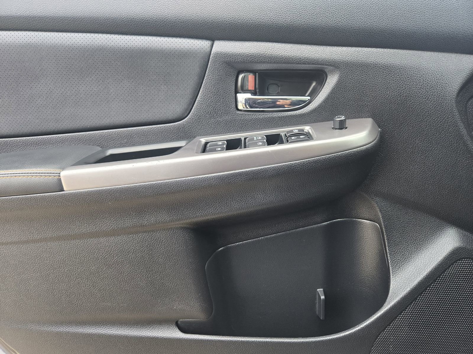 Used 2016 Subaru Crosstrek 2.0i Limited w/ Popular Package #2 image 24