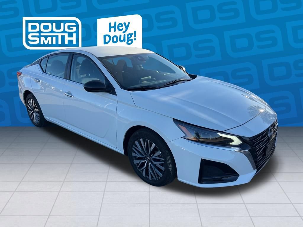 Used 2025 Nissan Altima 2.5 SV image 7