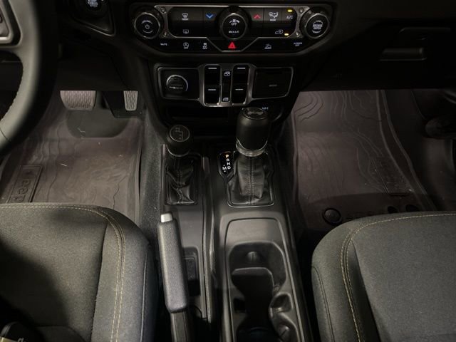 Used 2024 Jeep Wrangler Unlimited Sport image 25