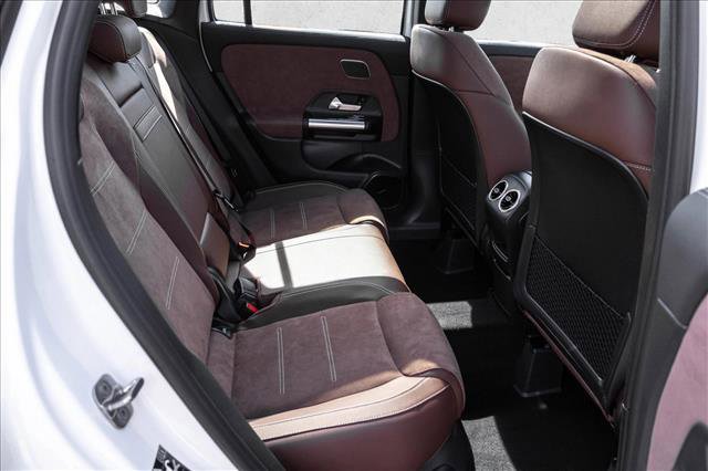 New 2026 Mercedes-Benz GLA 35 AMG 4MATIC image 23