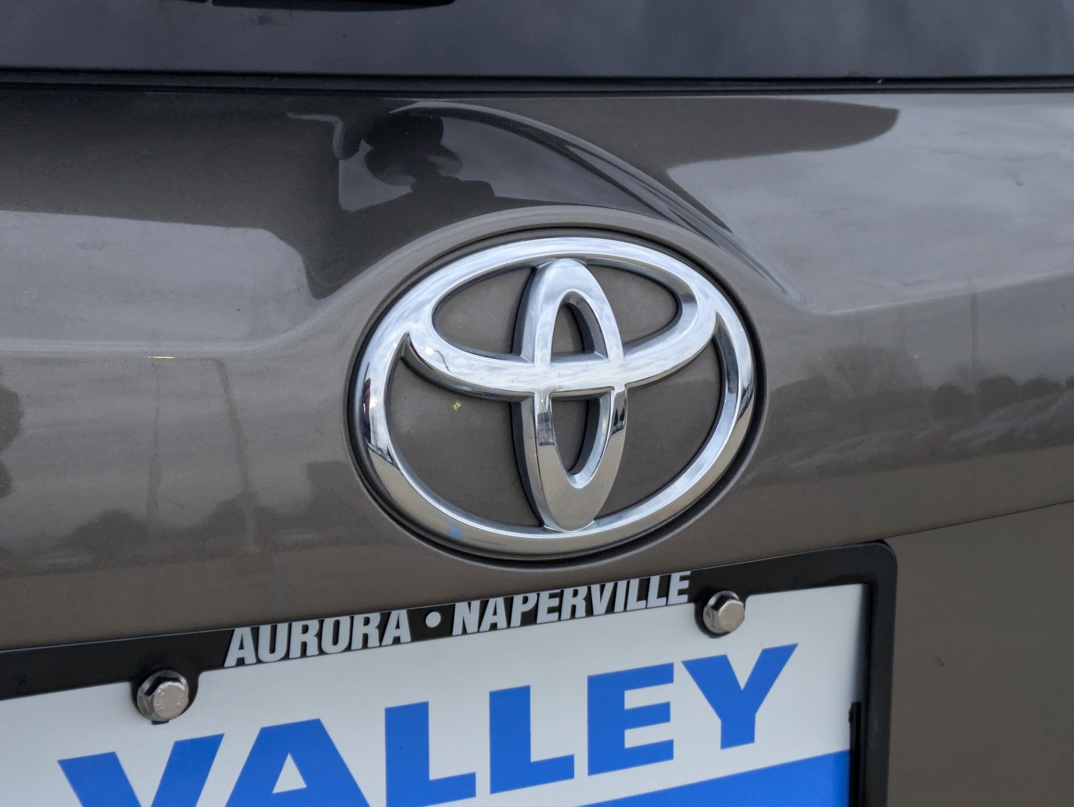 Used 2015 Toyota RAV4 LE image 25