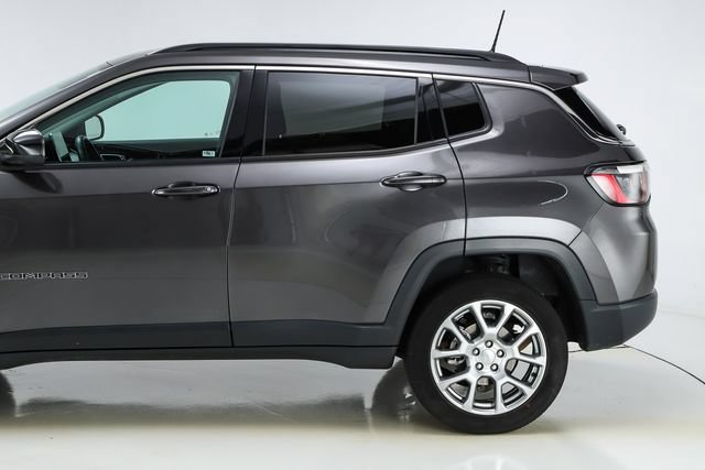 Used 2022 Jeep Compass Latitude AWD/4WD image 5
