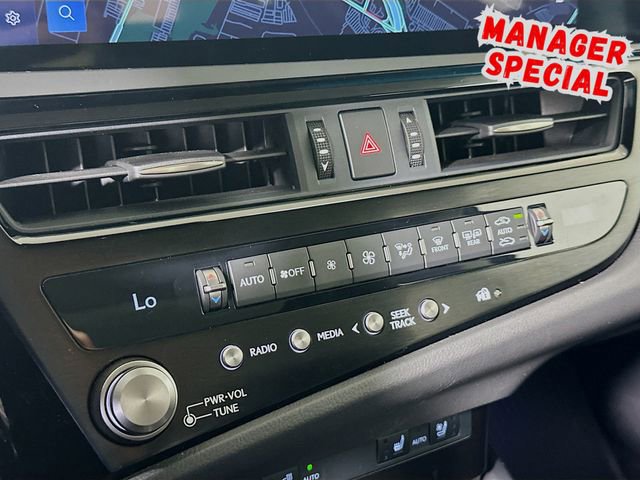Used 2024 Lexus ES 300h w/ Premium Package image 18