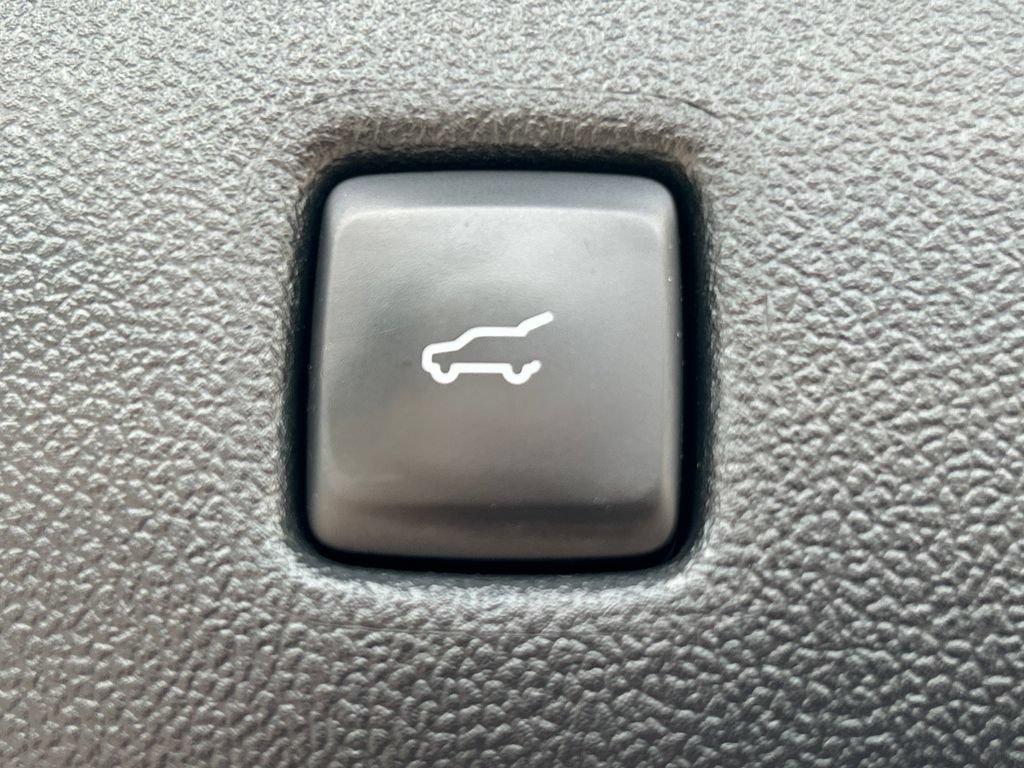 Used 2024 Ford Escape Active AWD/4WD image 30