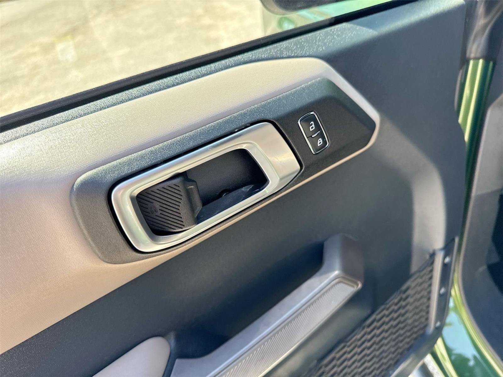 Certified 2023 Ford Bronco Wildtrak image 15
