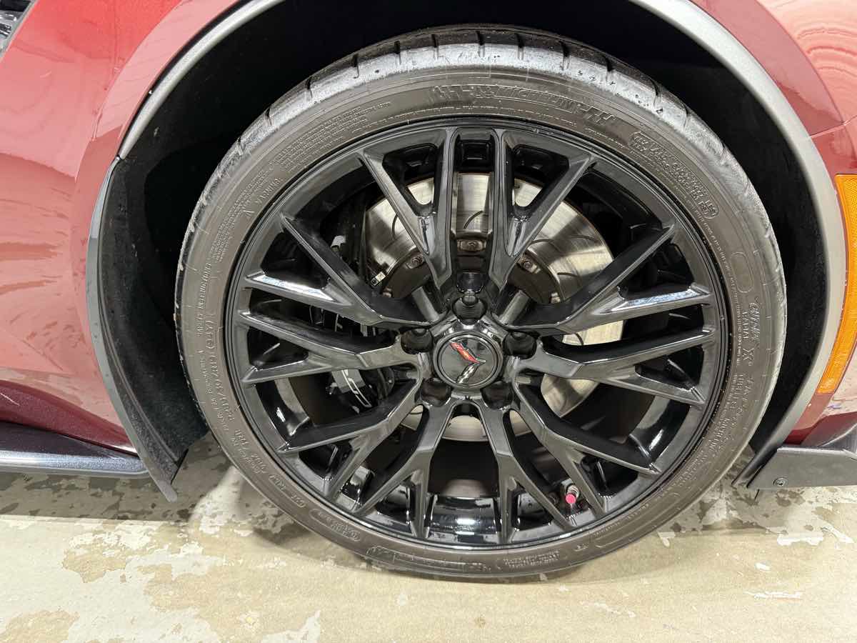 Used 2016 Chevrolet Corvette Z06 w/ 2LZ Preferred Equipment Group image 5