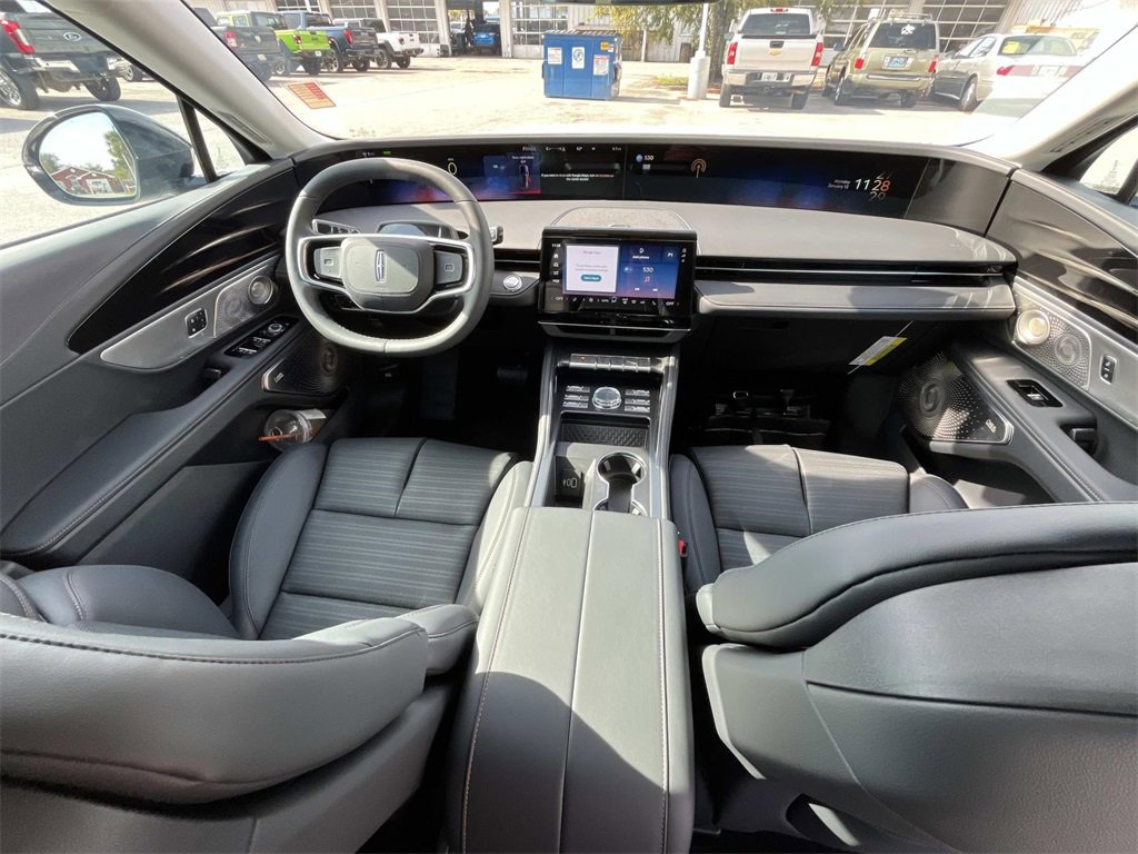 New 2026 Lincoln Nautilus Reserve image 17