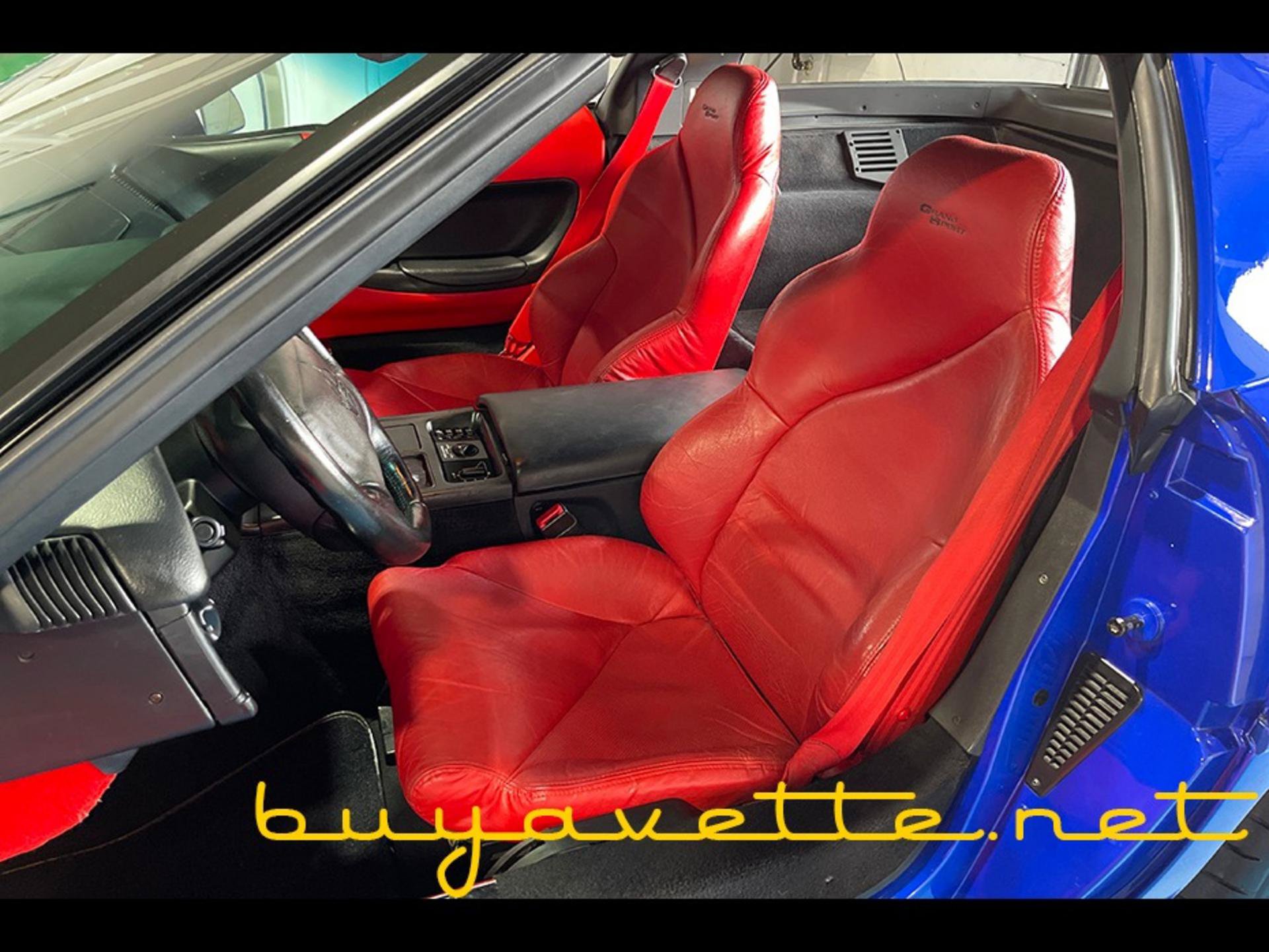 Used 1996 Chevrolet Corvette Coupe RWD image 17