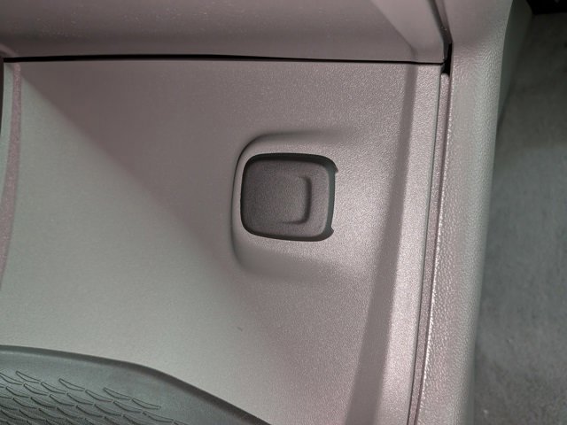 New 2025 Cadillac XT6 Premium Luxury w/ LPO, Floor Liner Package image 14