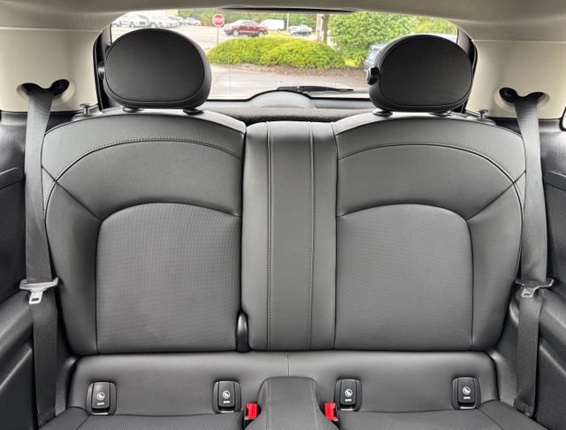Certified 2024 MINI Cooper SE FWD image 26