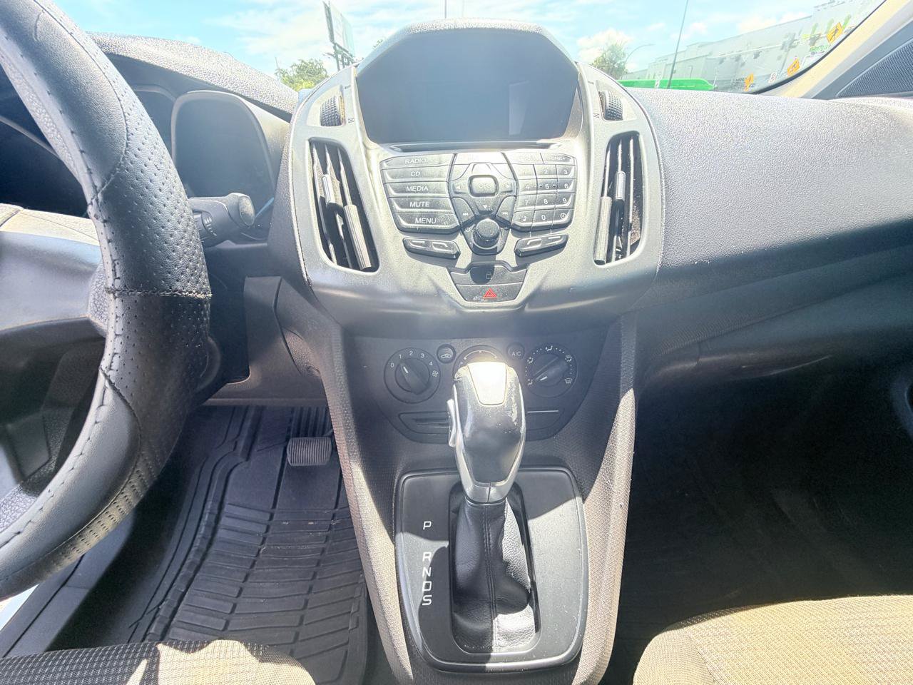 Used 2016 Ford Transit Connect XL FWD image 12