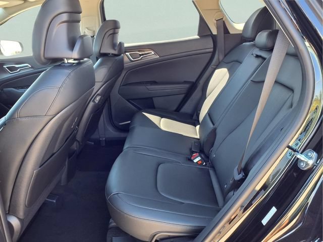 New 2026 Kia Sportage EX w/ EX Panorama Roof Package FWD image 16