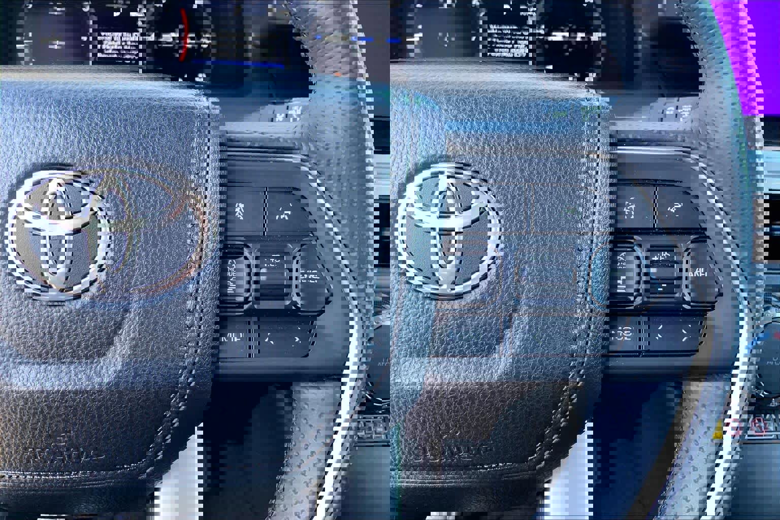 Used 2025 Toyota 4Runner TRD Off-Road Premium image 23