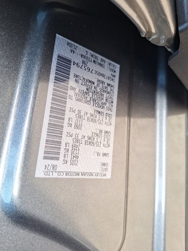 Certified 2025 Nissan Rogue SV image 29