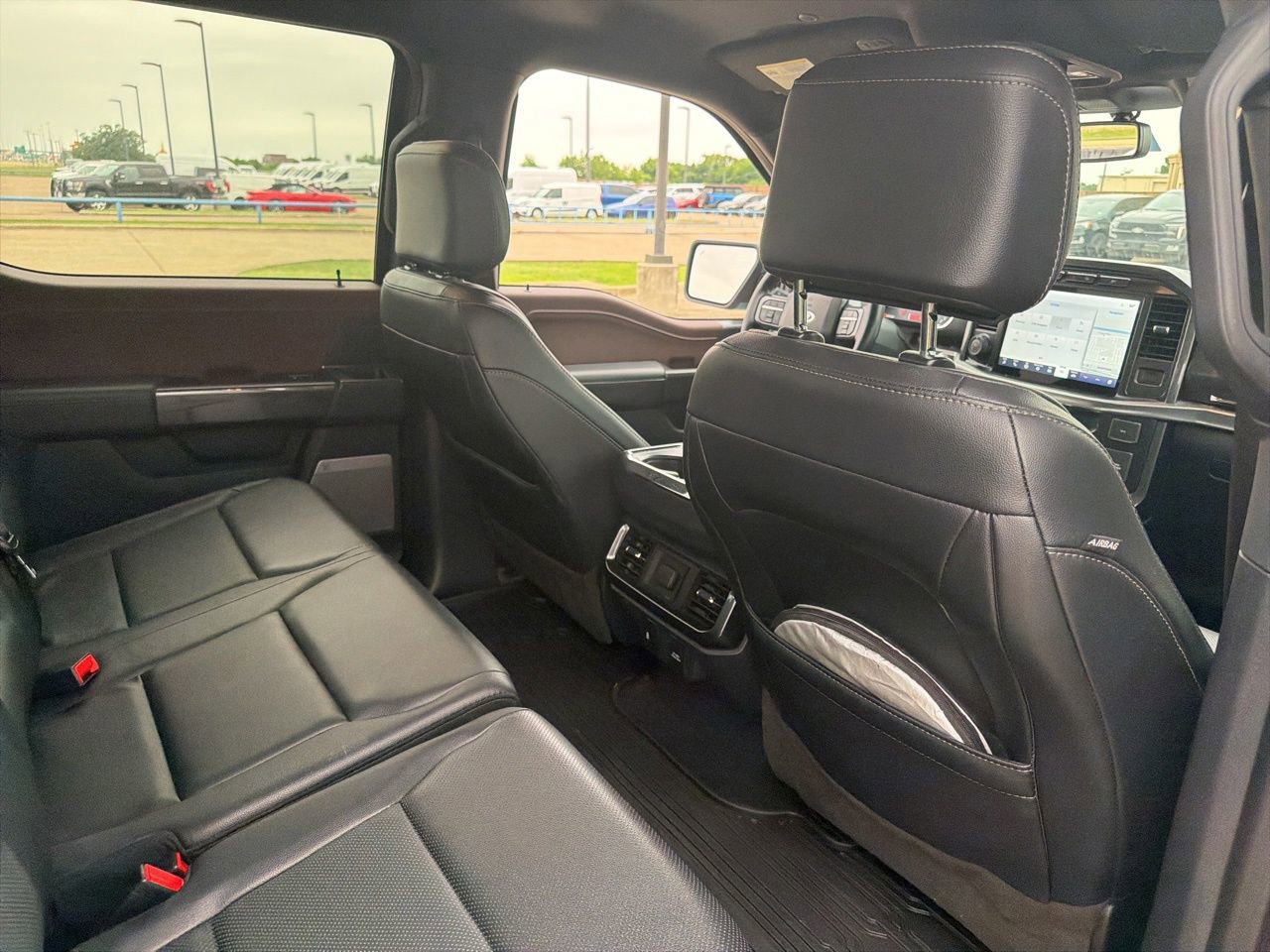 Used 2023 Ford F150 Lariat AWD/4WD image 17