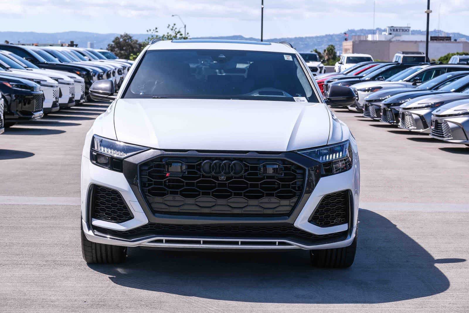 Used 2022 Audi RS Q8 w/ Carbon Optic Package AWD/4WD image 2