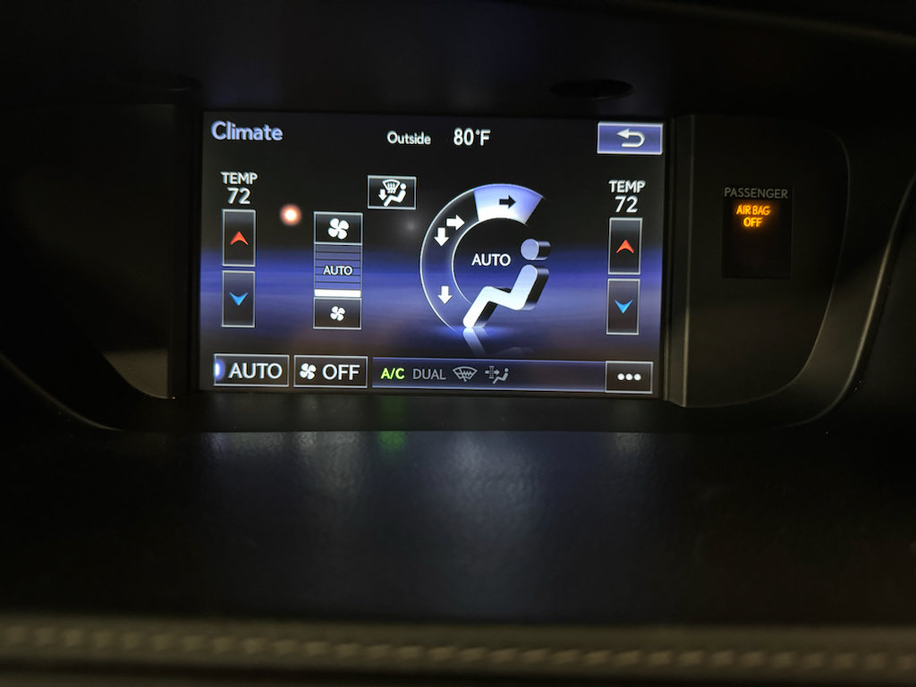 Used 2016 Lexus ES 350 w/ Luxury Package w/Wood Trim FWD image 29