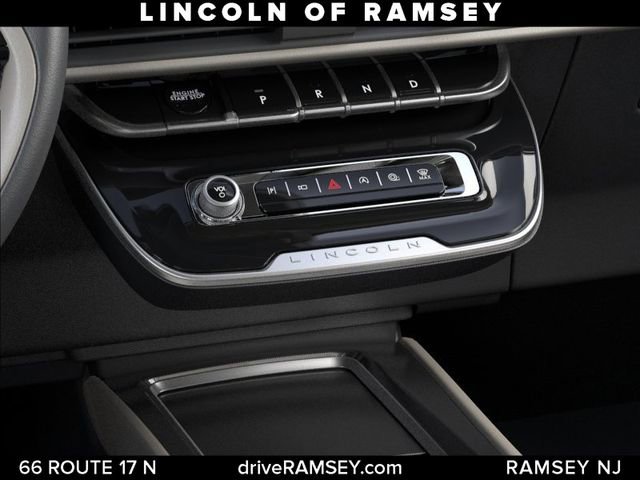 New 2026 Lincoln Corsair Premiere image 16
