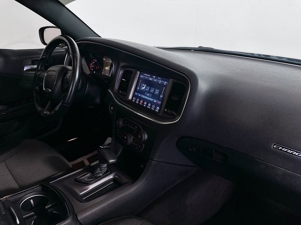 Used 2018 Dodge Charger SXT Plus w/ Blacktop Package image 29