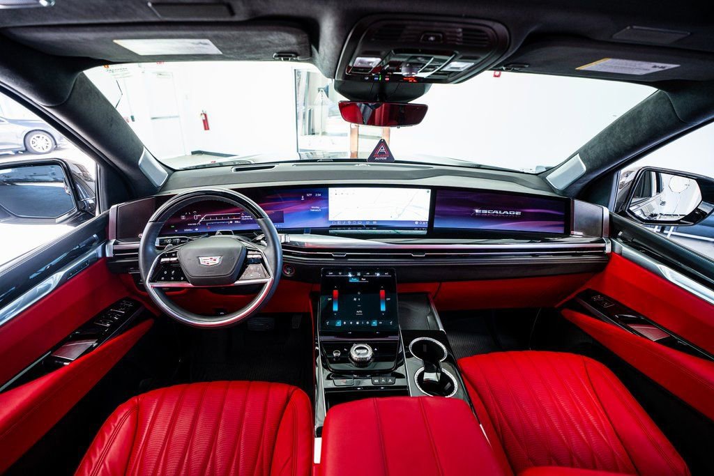 Used 2025 Cadillac Escalade Sport Platinum w/ LPO, Floor Liner Package image 57