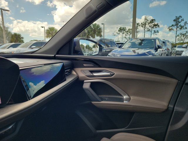 New 2025 Audi Q5 Premium Plus image 14