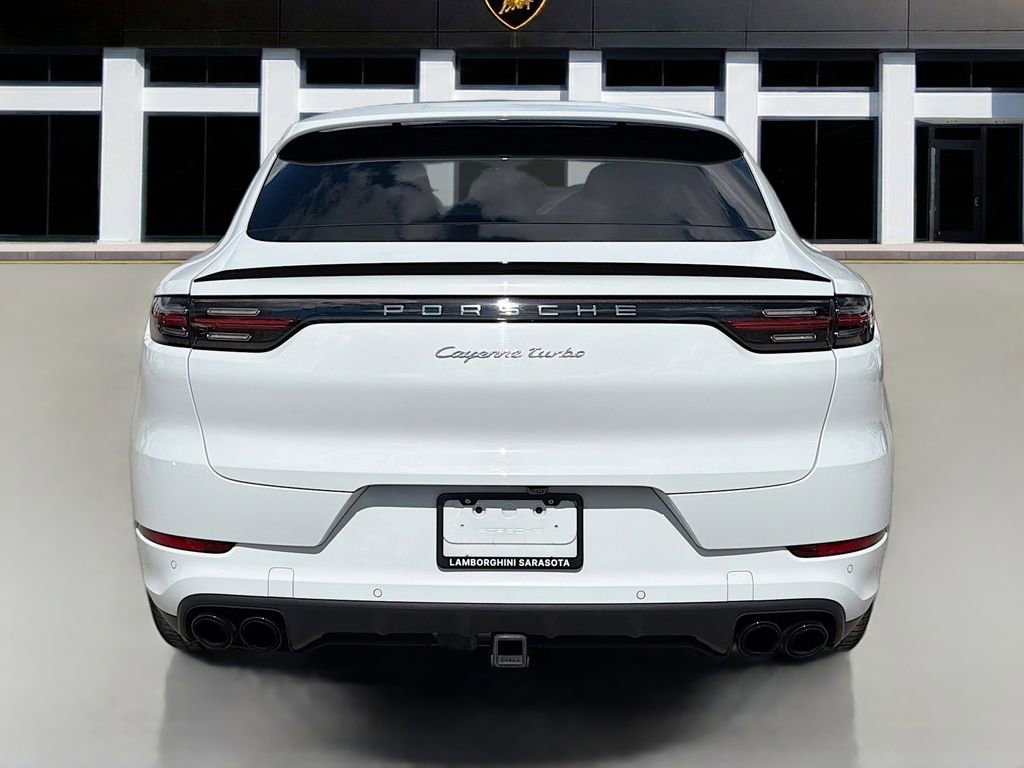 Used 2020 Porsche Cayenne Turbo image 4