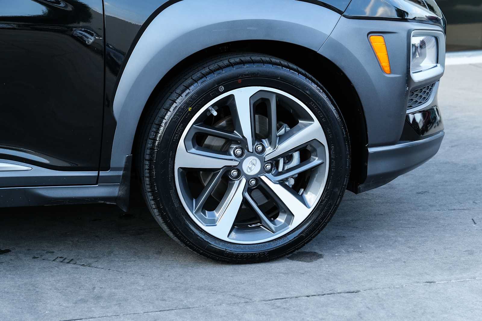 Used 2018 Hyundai Kona Ultimate FWD image 8