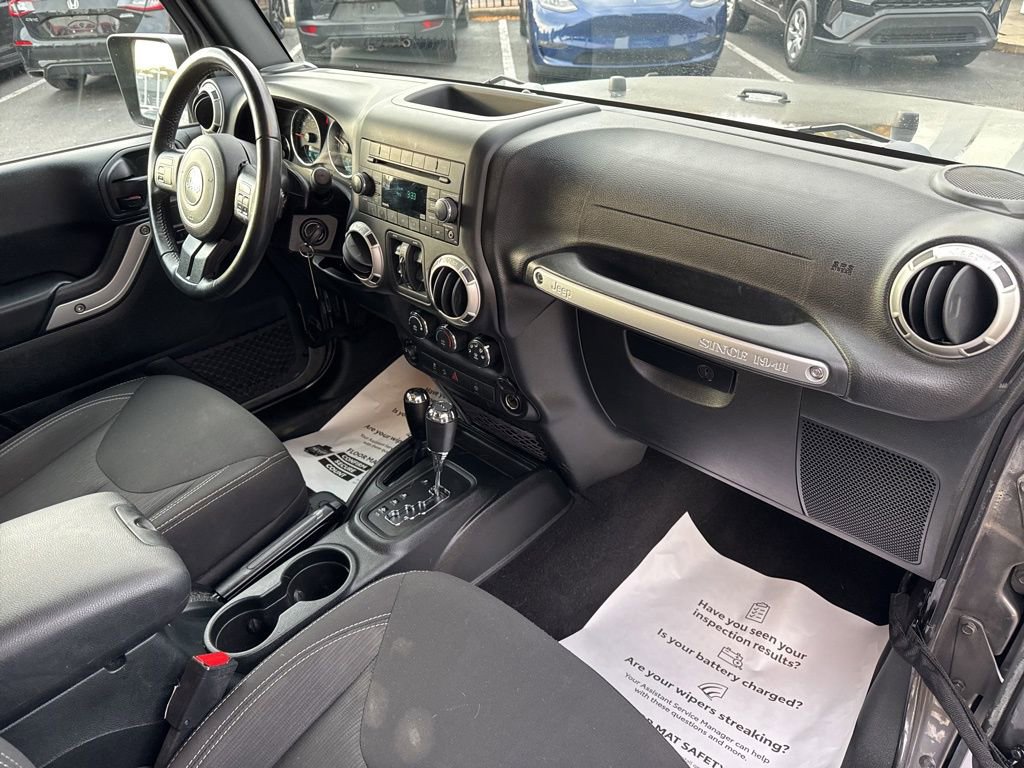 Used 2018 Jeep Wrangler Unlimited Sahara image 26