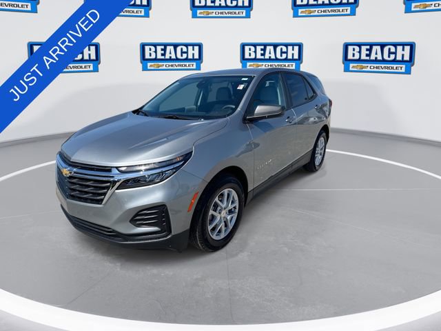 Used 2024 Chevrolet Equinox LS w/ LS Convenience Package image 4