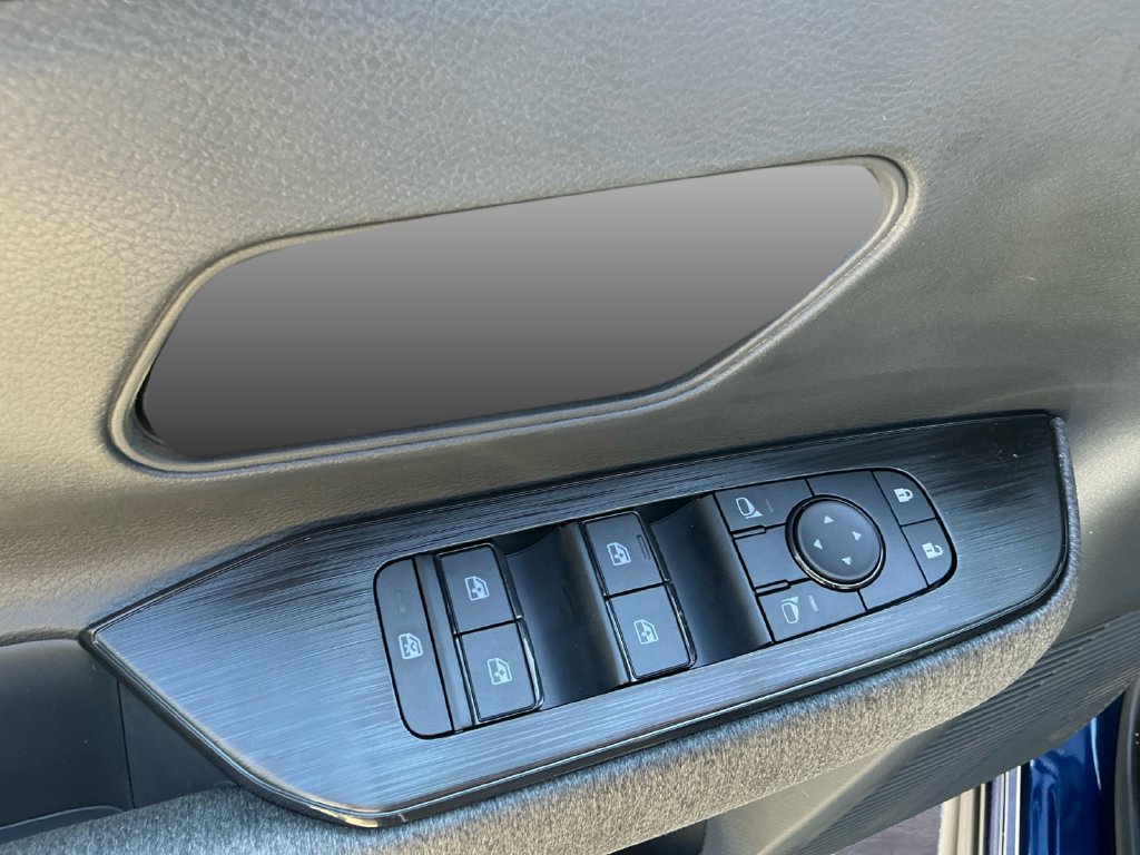 New 2027 Nissan Kicks SV w/ Cold Weather Package FWD image 23