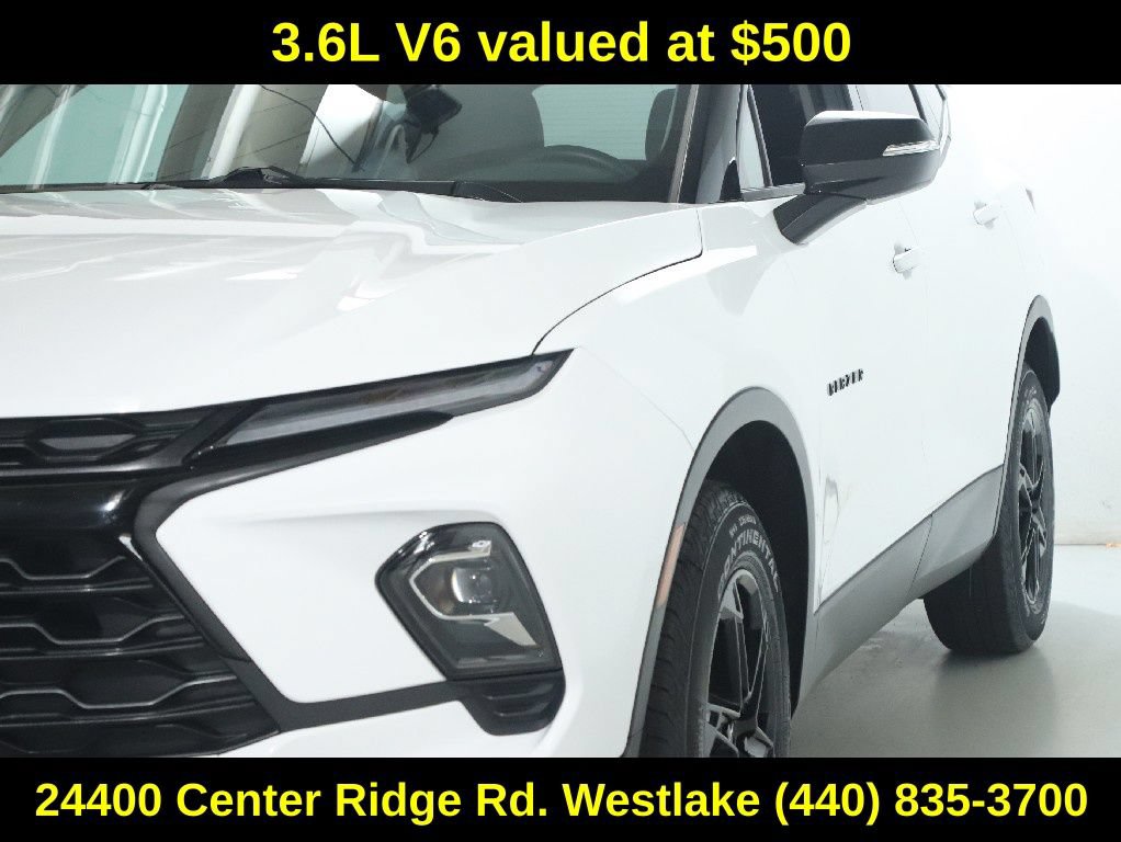 Used 2023 Chevrolet Blazer LT w/ Midnight/Sport Edition FWD image 5