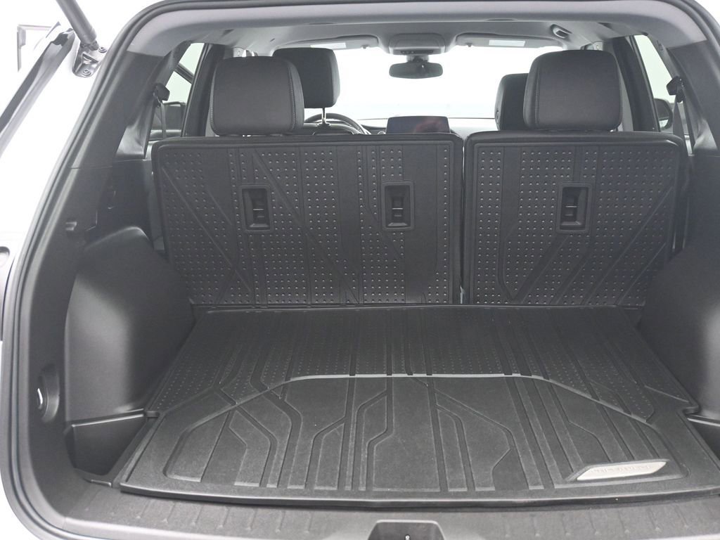 Used 2024 Chevrolet Blazer LT w/ Midnight/Sport Edition image 15