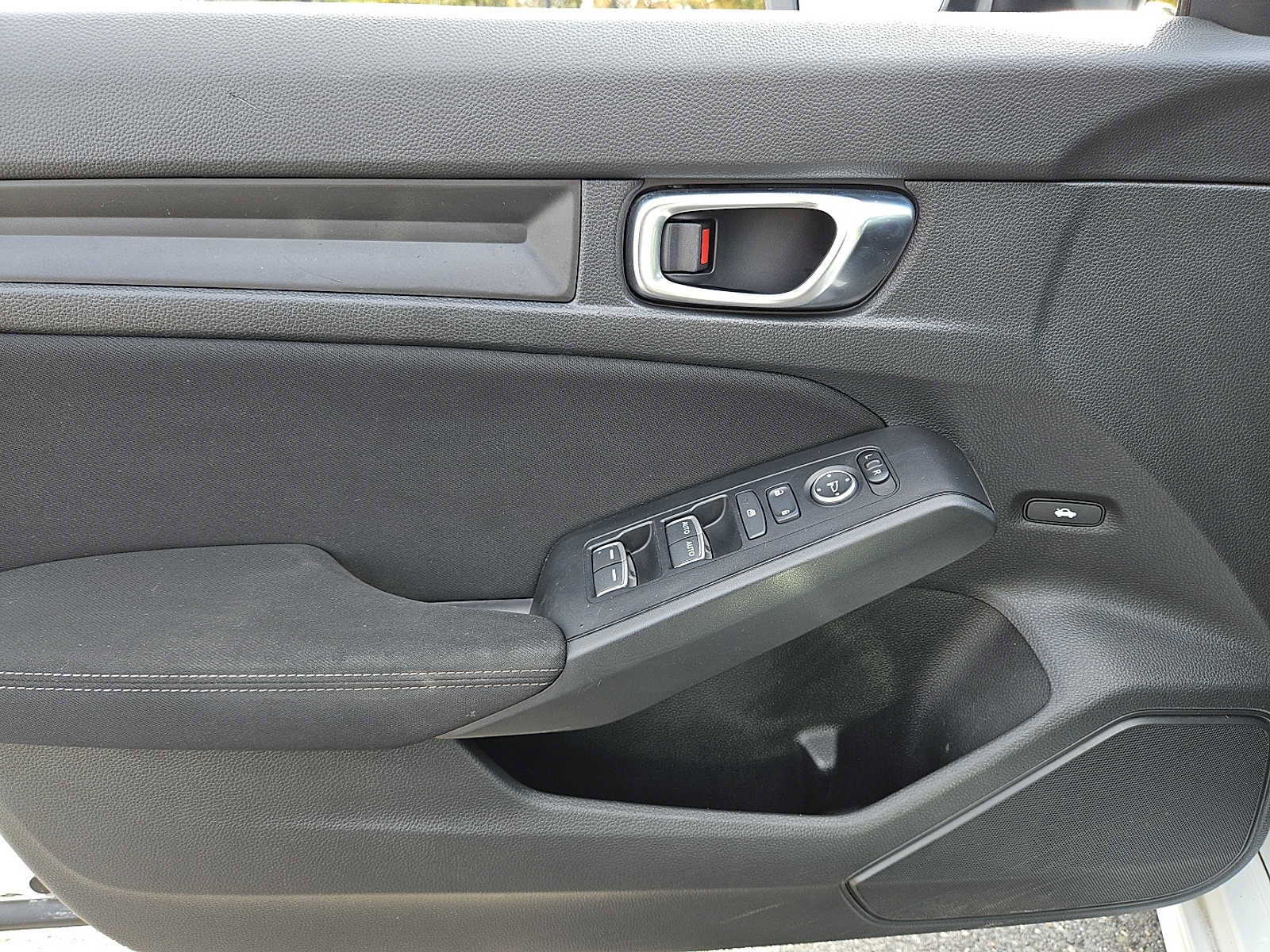 Used 2023 Honda Civic Sport image 13