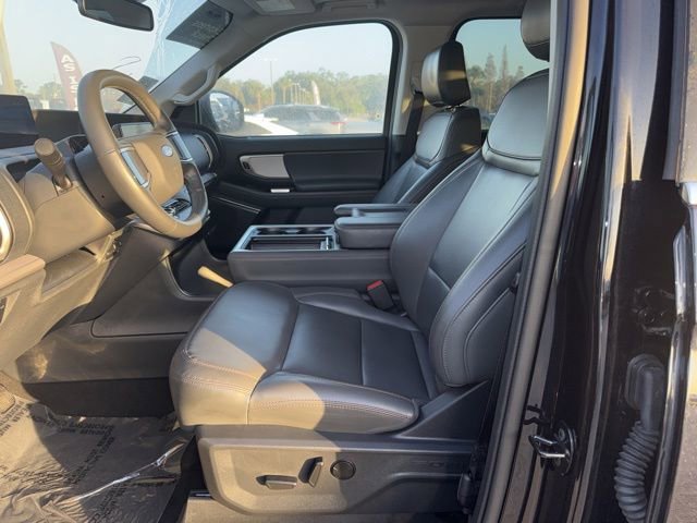 Used 2025 Ford Expedition Max Active image 9