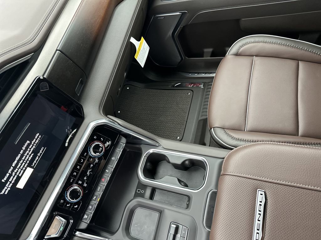 New 2026 GMC Sierra 2500 Denali w/ Denali Reserve Package image 26