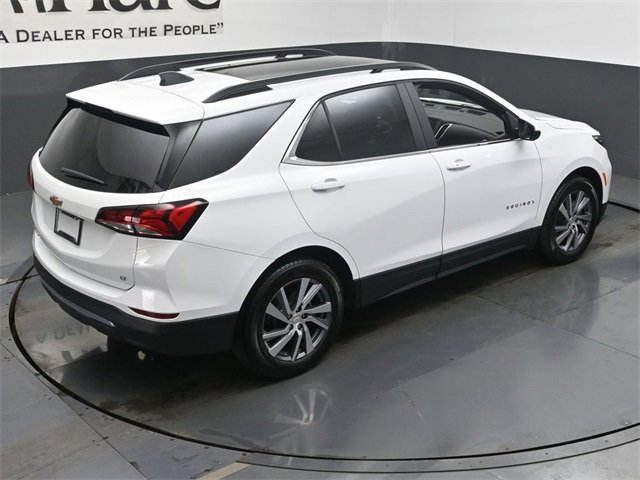 Used 2023 Chevrolet Equinox LT image 39