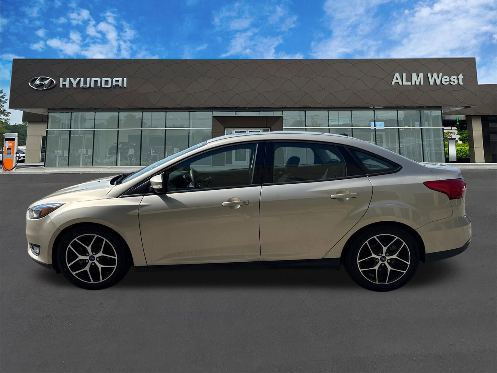 Used 2018 Ford Focus SEL FWD image 8